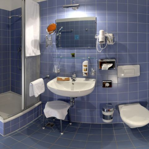 Hotel_Moritz_Elbe_Badezimmer.jpg